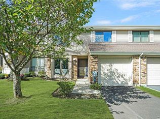169 North Ln, Smithtown, NY 11787
