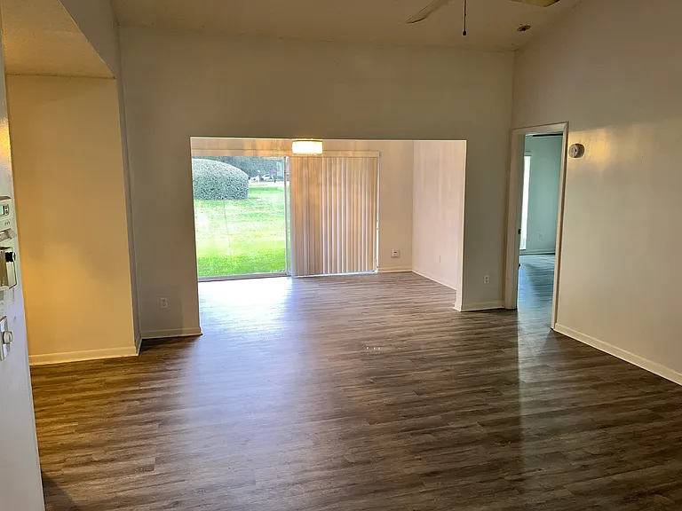 3326 SW Villa Pl — Photo 3