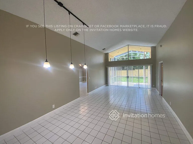 1320 SW 18th St — Photo 7
