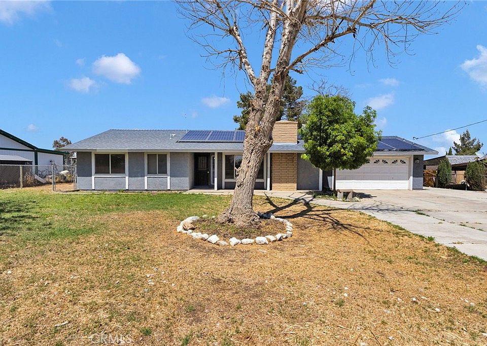 1st image of 15970 Lindero St