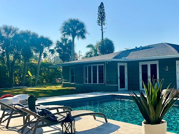 4th image of 311 Island Cir