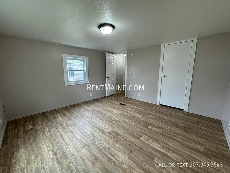108 D St — Photo 9