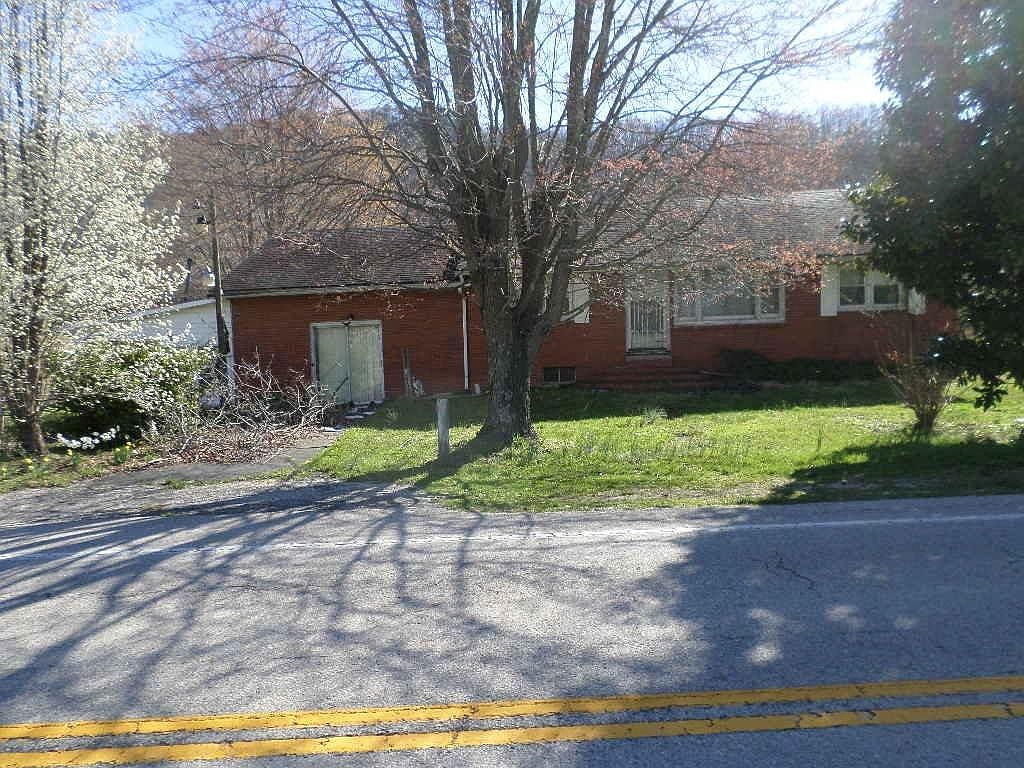 36 Highway Frenchburg Ky 40322 Mls 20105527 Zillow