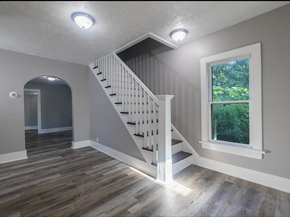 5th image of 4921 N 34th Ave