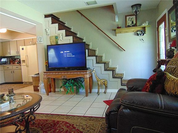 4th image of 3430 Dunkirk St