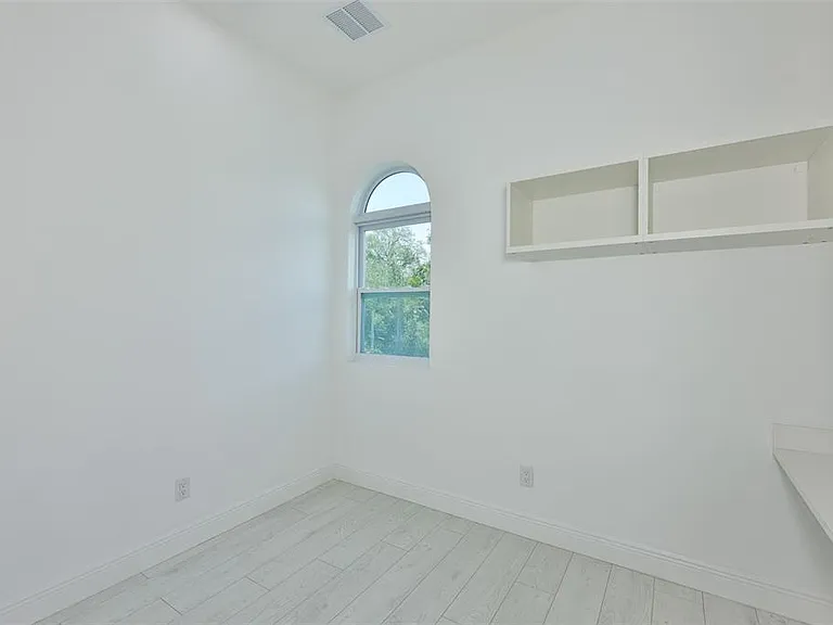 2816 Corrine St #2 — Photo 35