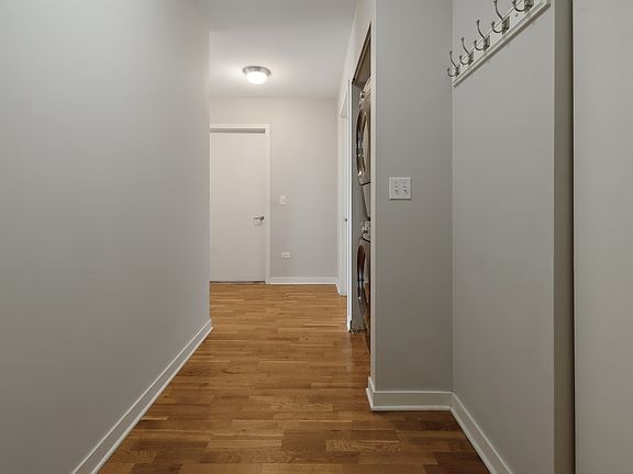 2nd image of 1160 S Michigan Ave APT 2001