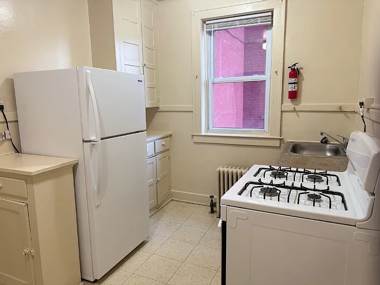 11 Linden St #201 — Photo 8