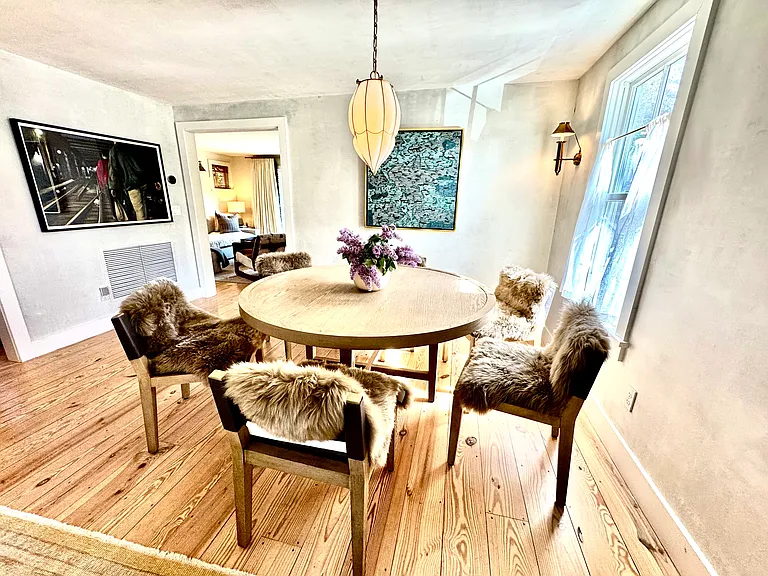 132 Jermain Ave — Photo 6