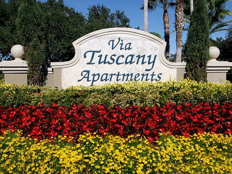 Via Tuscany Apartments — Photo 2