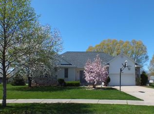1259 Quail Creek Dr, Holland, MI 49423