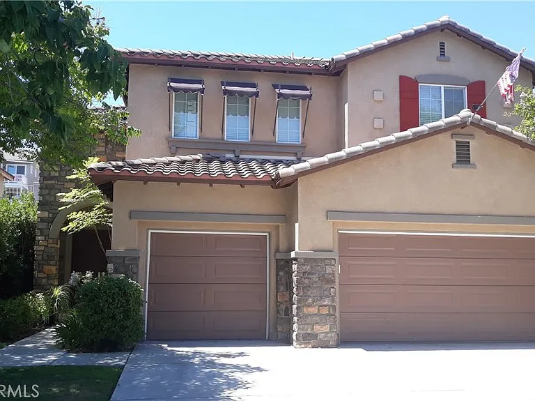 18 Via De La Valle — Photo 1