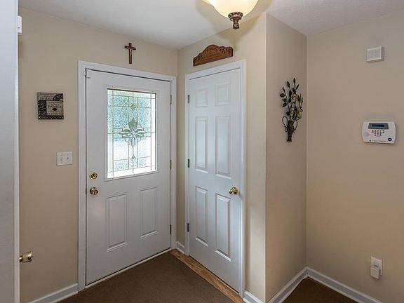3rd image of 5842 Mill Oak Dr