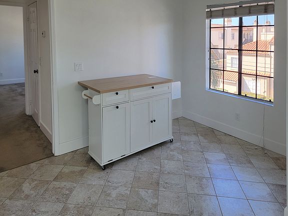 5th image of 5132 Dunbar Dr APT A1