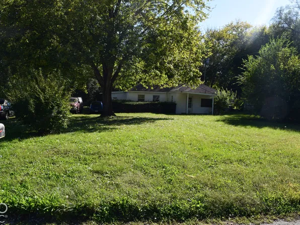 1883 Shady Ln, Columbus, IN 47201
