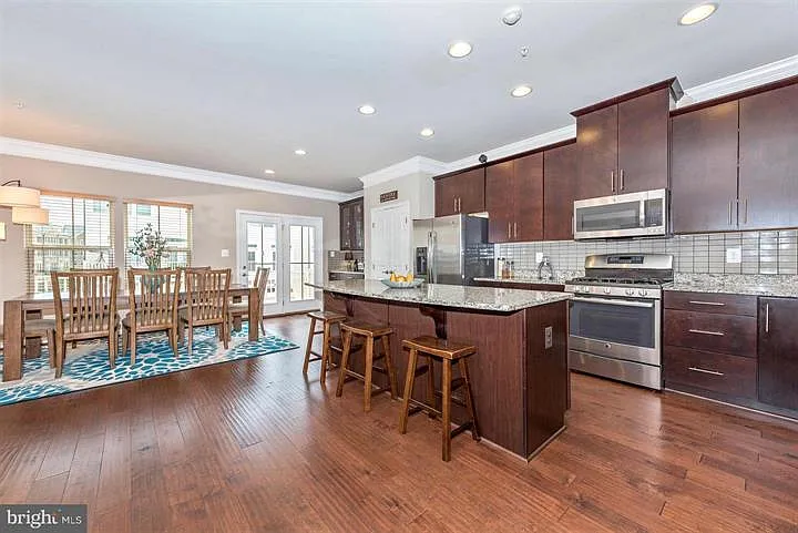 9162 Landon House Ln — Photo 4