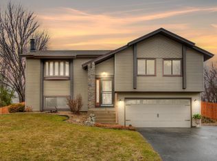 7106 Willow Rd, Osseo, MN 55369