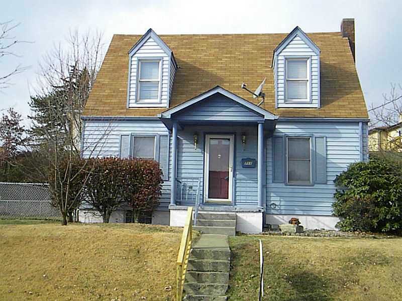 1st image of 711 Ash St