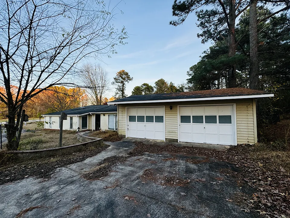 1096 State Highway 56