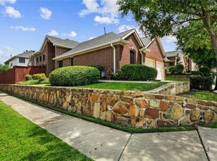 8118 Locust St, Irving, TX 75063