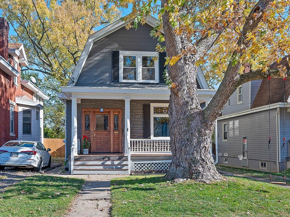 1st image of 3830 Burwood Ave