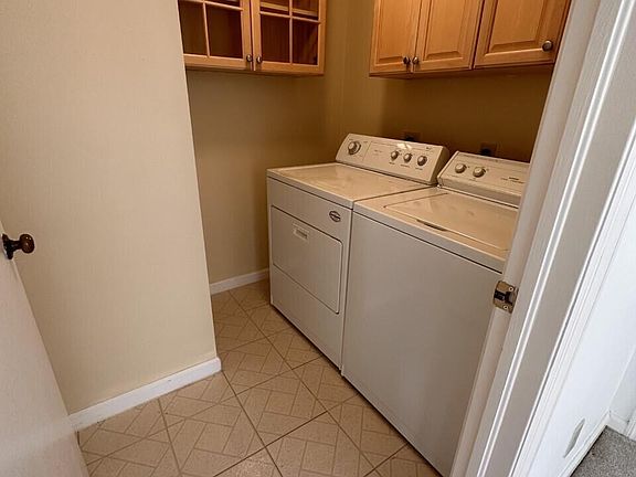 3rd image of 6758 VIA REGINA