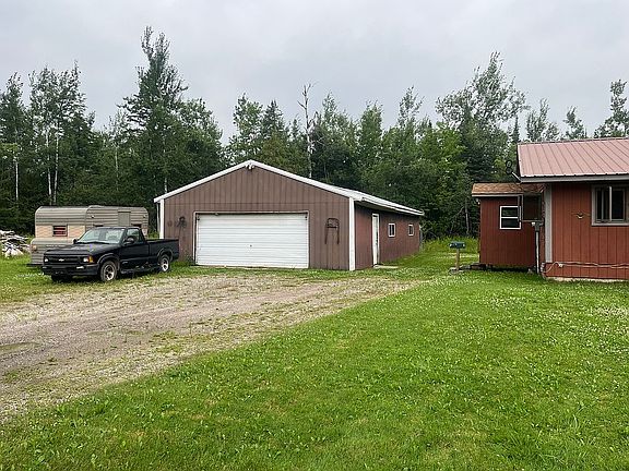 3rd image of 2720 Wallace Rd