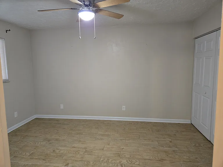 3619 Schwartze Ave #6 — Photo 20