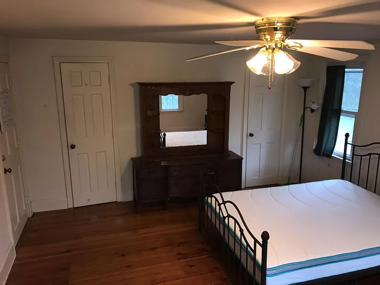 608 S Pleasant St — Photo 12