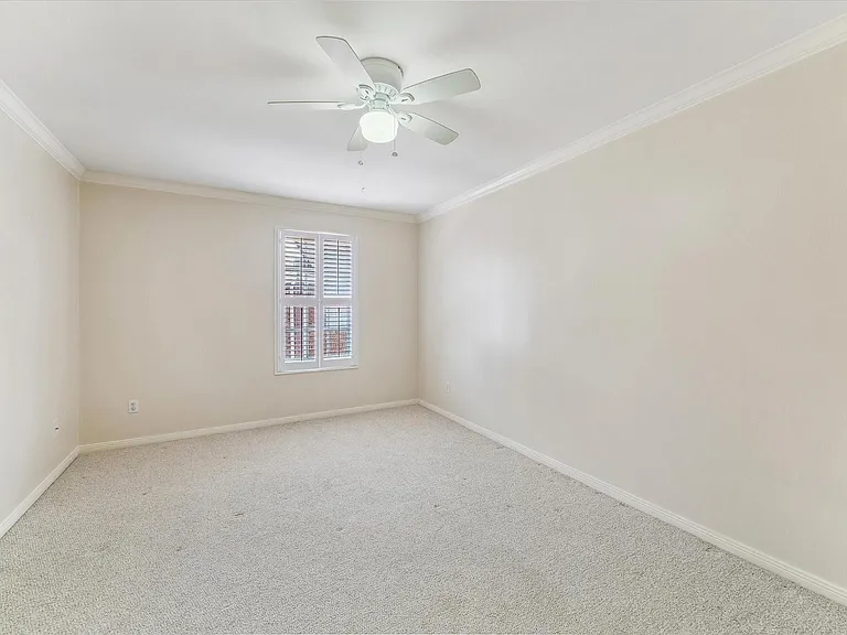 2732 Mid Ln — Photo 14