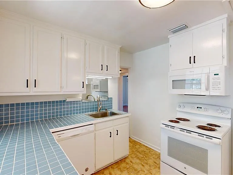 15 Princess Anne Rd — Photo 14