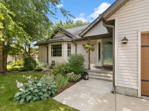 149 Lueders Rd, Sauk City, WI 53583