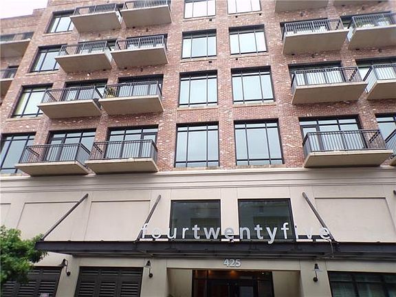 2nd image of 425 Notre Dame St APT 702