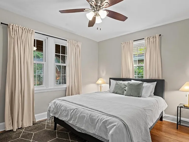 3445 Oak View Pl — Photo 17
