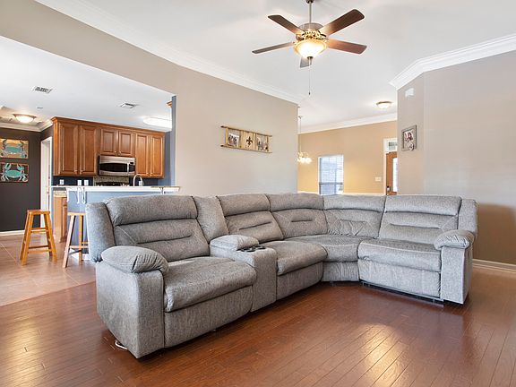 4th image of 6304 Savanna Dr