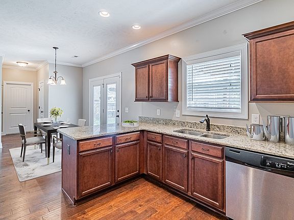 5th image of 1264 Allmon Dr