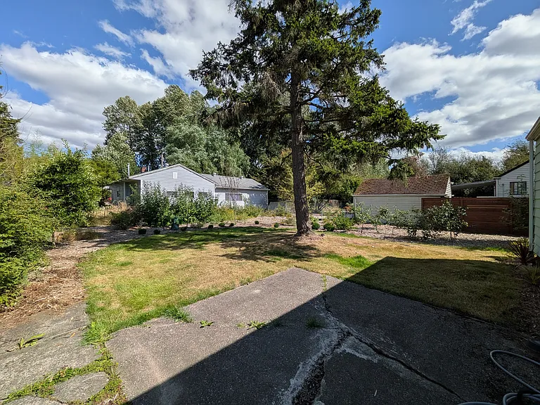 6505 E E St — Photo 24