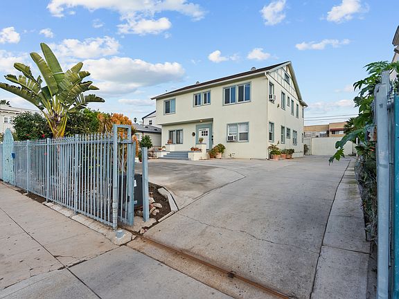 2nd image of 1322 S Van Ness Ave APT 4