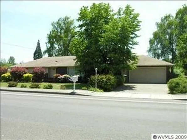 4950 State St, Salem, OR 97301