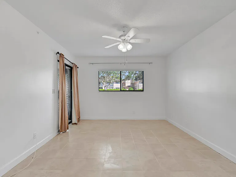 15364 Lakes Of Delray Blvd #45 — Photo 30