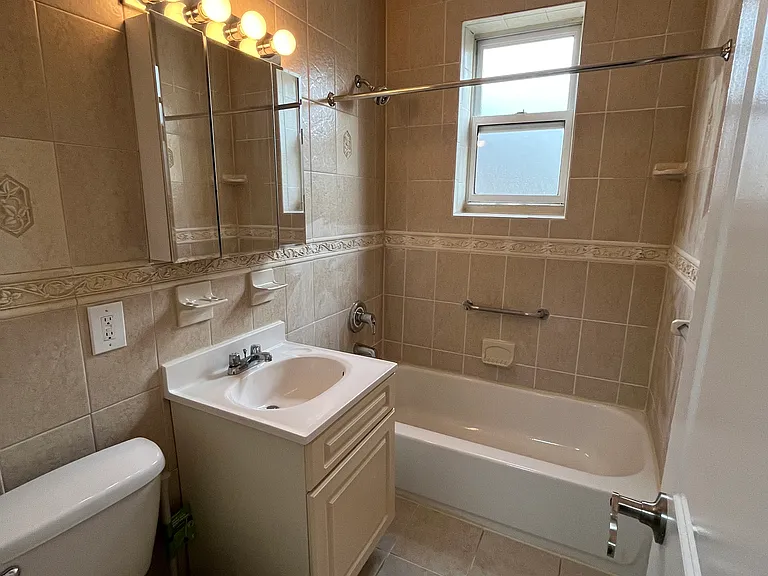 675 Avenue Z #2G — Photo 6