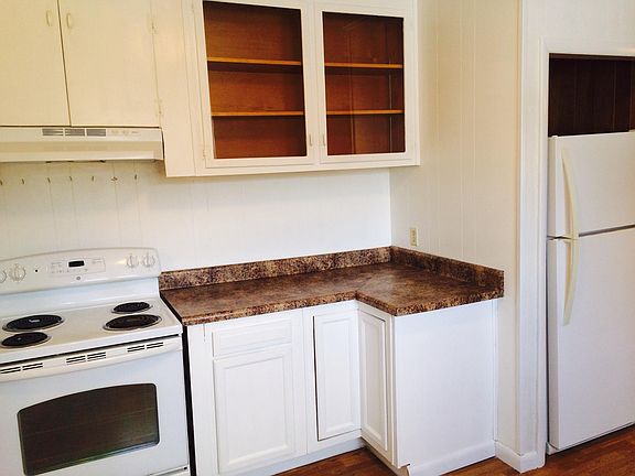 2nd image of 2109 Westfield St