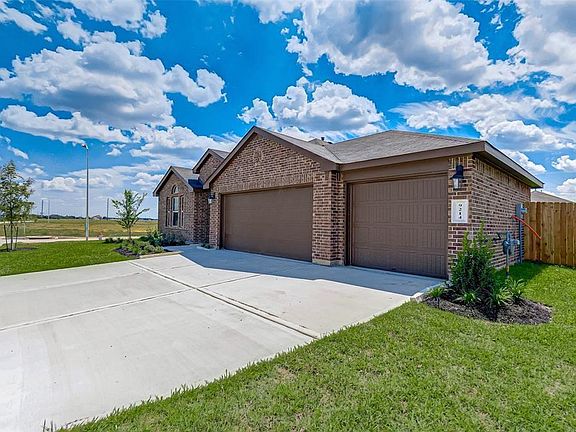 4th image of 1218 Fuchsia Dr