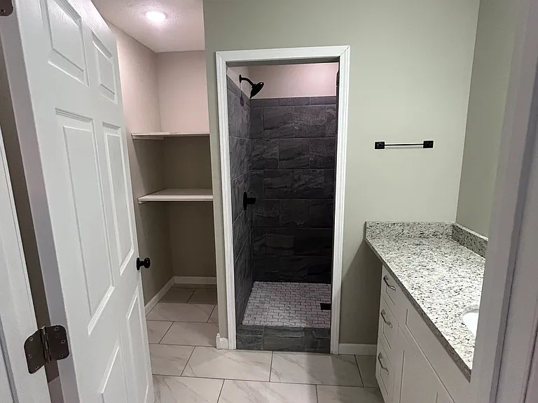 205 Coakley St — Photo 5