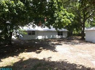 121 South St, Hebron, OH 43025