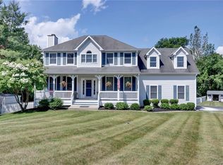 11 Briarwood Ct, Warwick, NY 10990