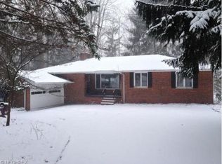 15220 Hill Dr, Novelty, OH 44072