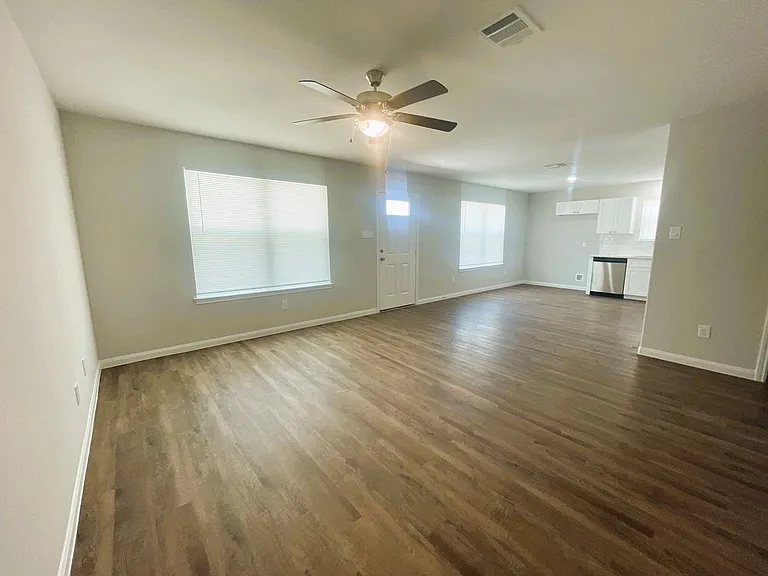350 County Road 5105 — Photo 4