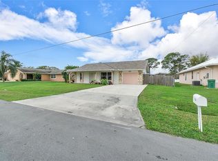 2158 SE Carnation Rd, Port Saint Lucie, FL 34952