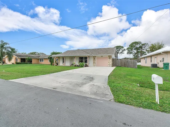 2158 SE Carnation Road, Port St Lucie, FL 34952